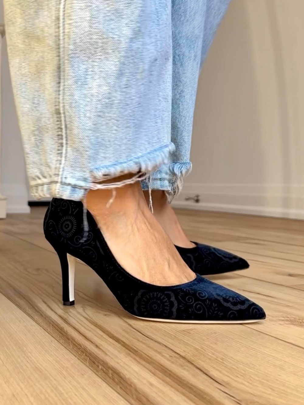 Ron White DWP1 Midnight Velvet Blue Kitten Heels